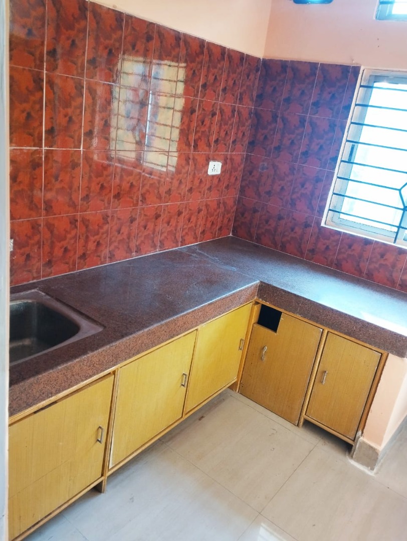 Unfurnished 3bhk in Chitralekha Path, Rukmini Gaon, Guwahati, Assam, India for Rent